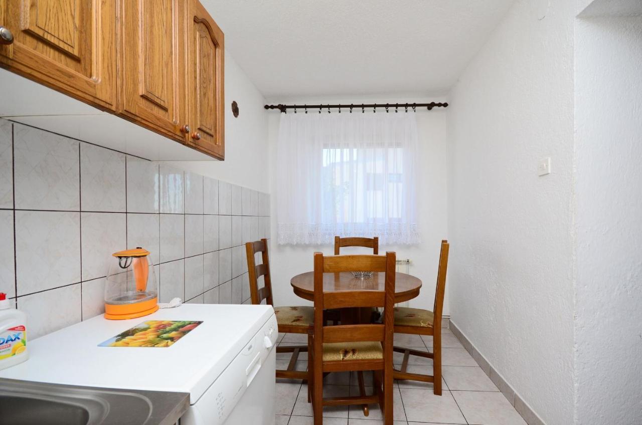 Apartments Marija Ivana Senj  Luaran gambar
