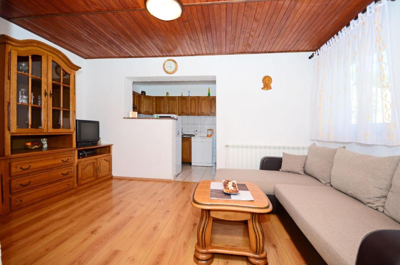 Apartments Marija Ivana Senj  Luaran gambar