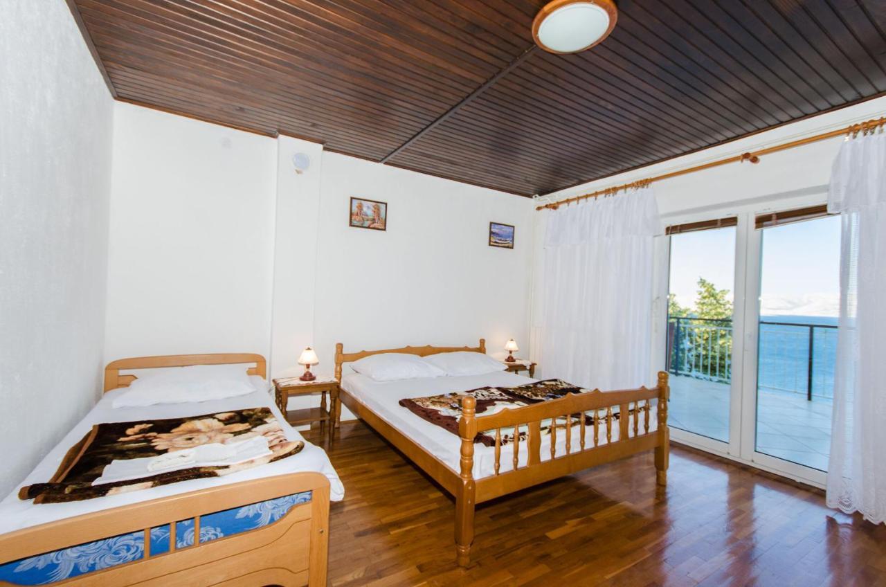 Apartments Marija Ivana Senj  Luaran gambar