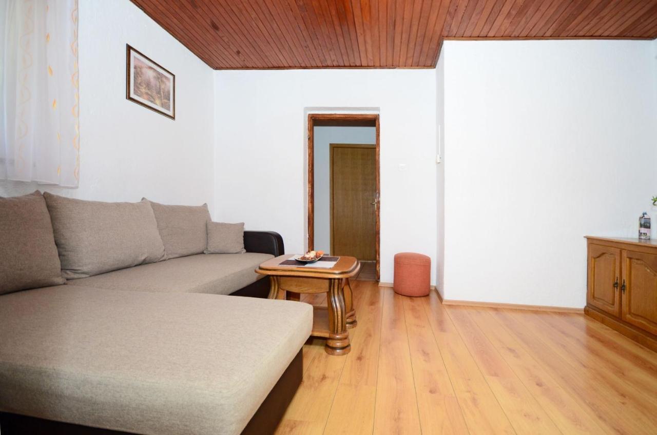 Apartments Marija Ivana Senj  Luaran gambar