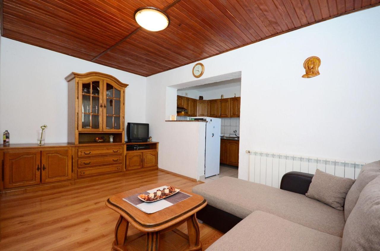 Apartments Marija Ivana Senj  Luaran gambar